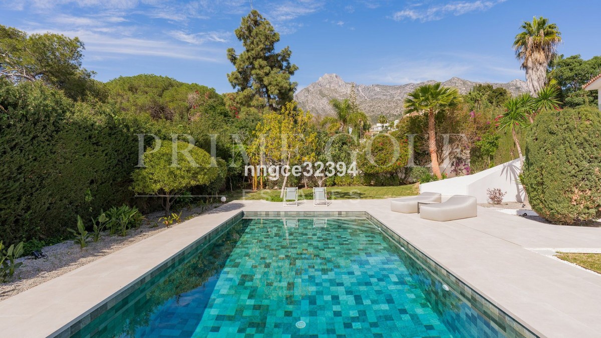 5 bed Villa For Sale in Marbella Golden Mile, Malaga - thumb 13