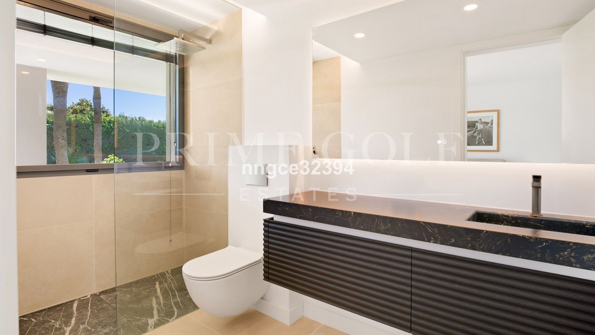 5 bed Villa For Sale in Marbella Golden Mile, Malaga - thumb 16