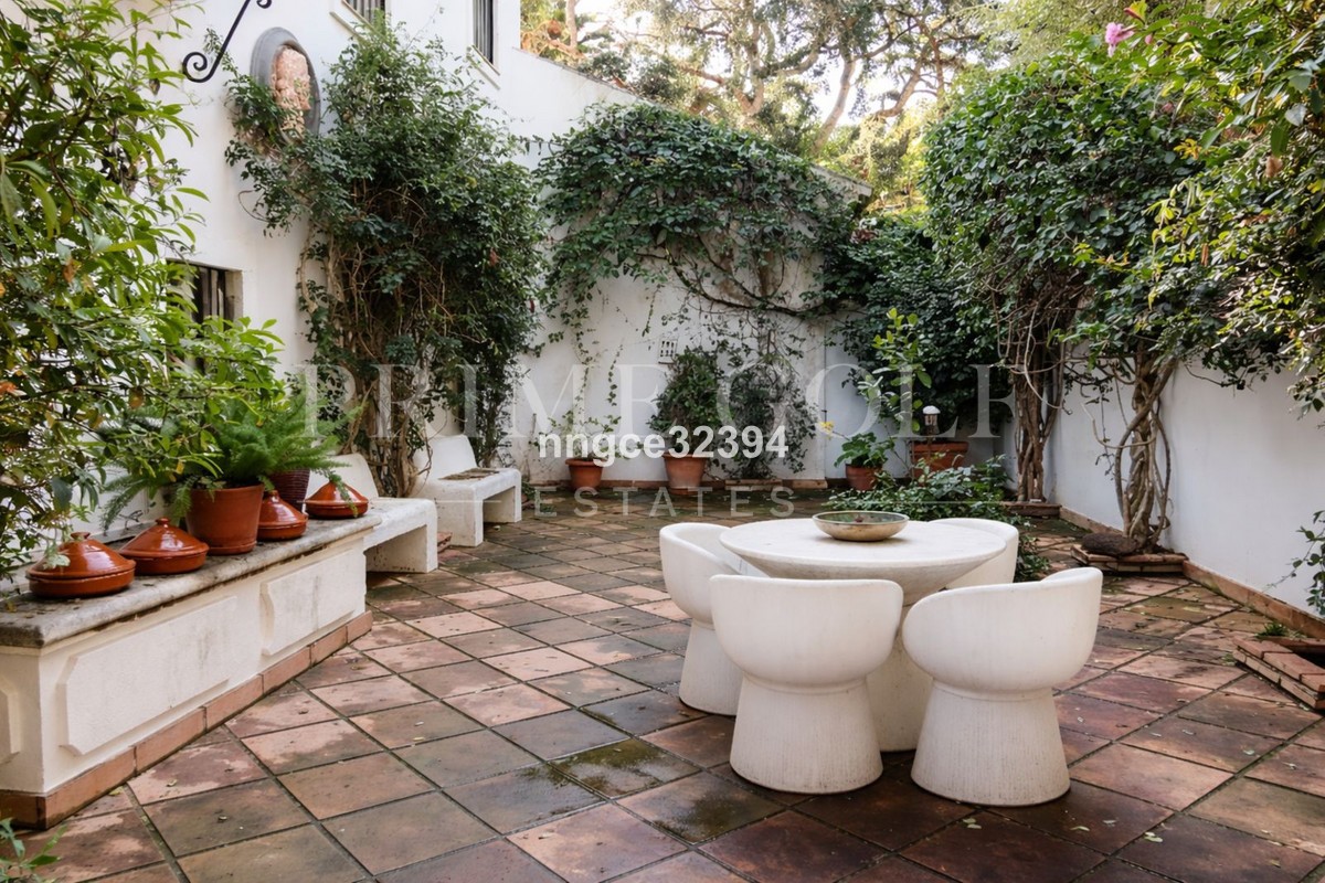 5 bed Villa For Sale in Sotogrande, Cadiz - thumb 3