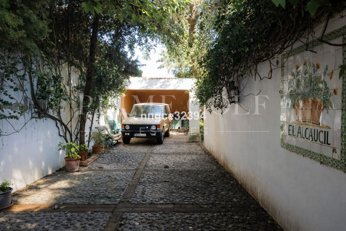 5 bed Villa For Sale in Sotogrande, Cadiz - thumb 5