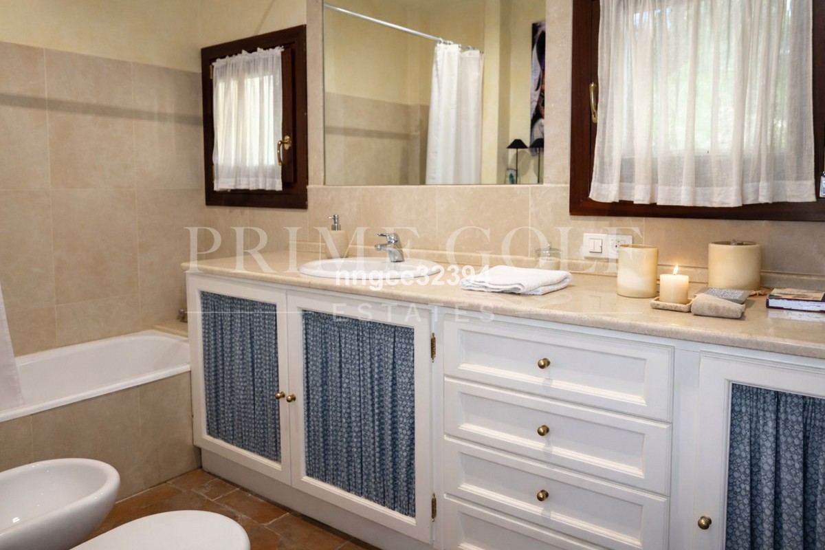 5 bed Villa For Sale in Sotogrande, Cadiz - thumb 31