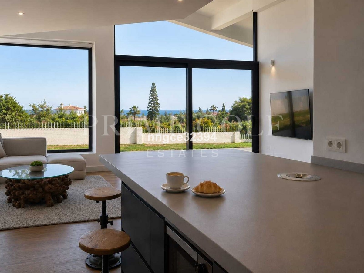 5 bed Villa For Sale in Estepona, Malaga - thumb 6