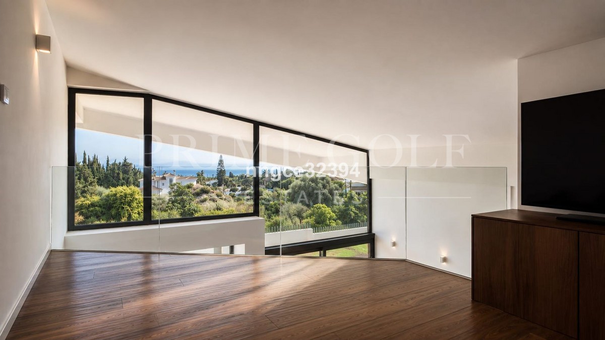 5 bed Villa For Sale in Estepona, Malaga - thumb 20