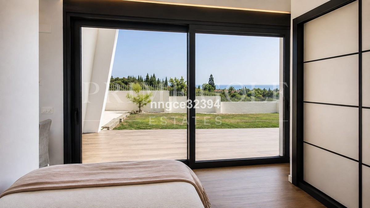 5 bed Villa For Sale in Estepona, Malaga - thumb 31
