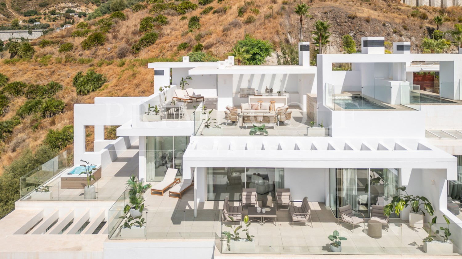 3 bed Penthouse For Sale in Ojen, Malaga - thumb 1