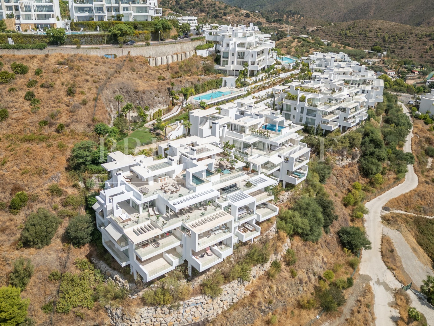 3 bed Penthouse For Sale in Ojen, Malaga - thumb 35