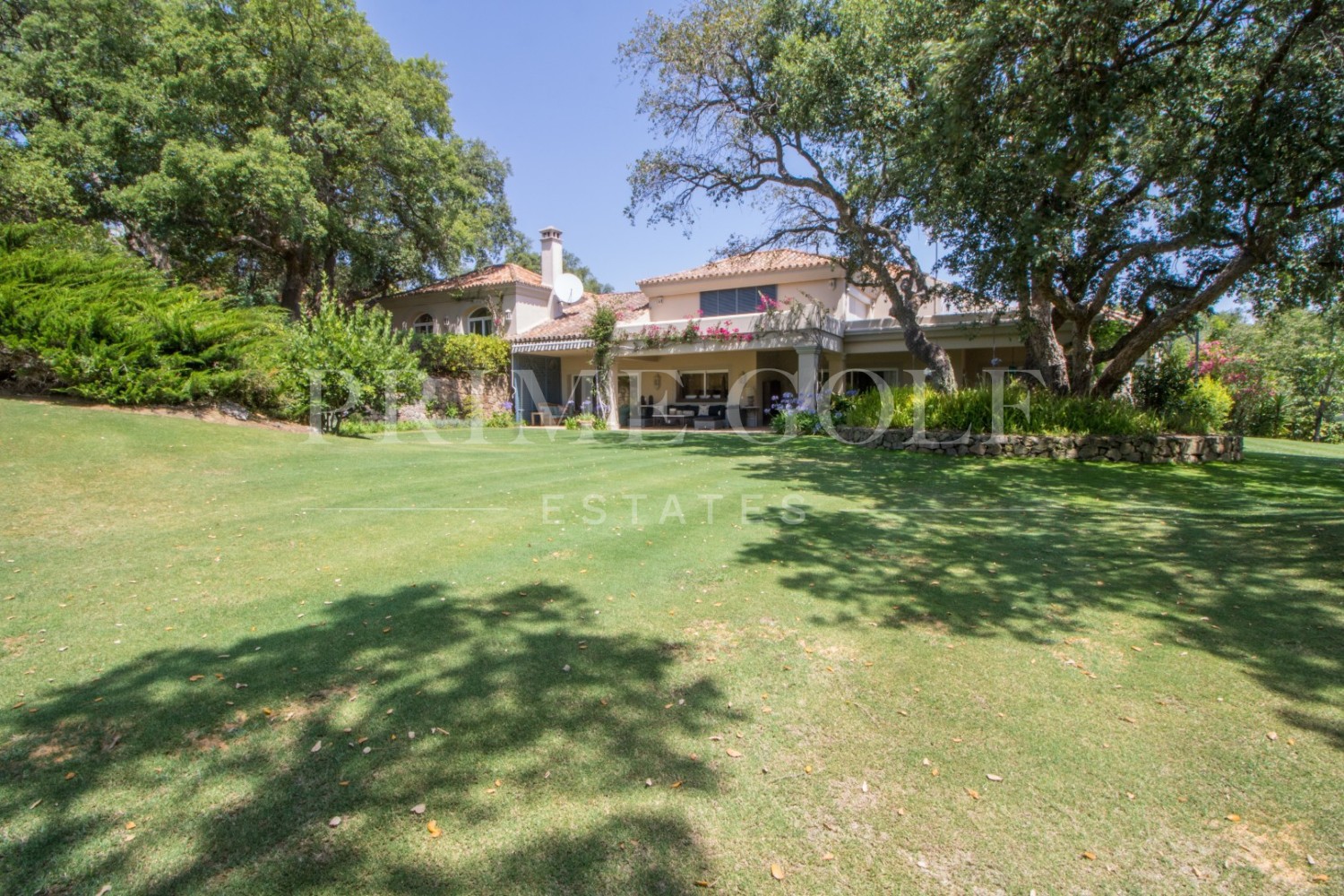 5 bed Villa For Sale in Sotogrande, Cadiz - thumb 1