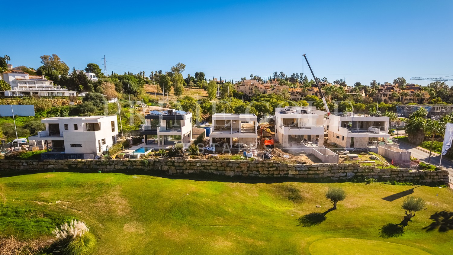 4 bed Villa For Sale in Estepona, Malaga - thumb 10