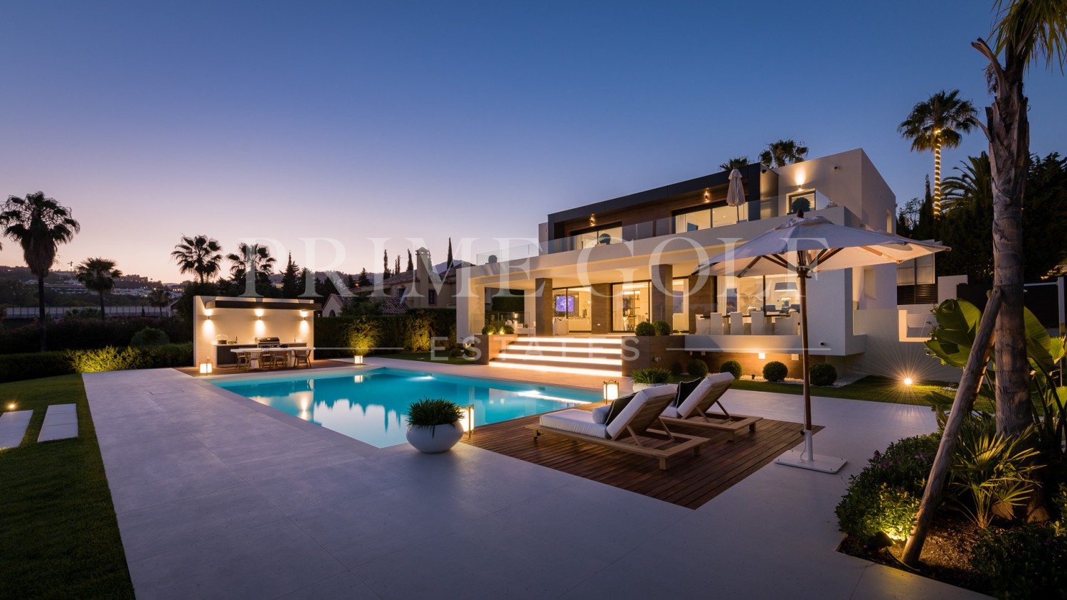 6 bed Villa For Sale in Nueva Andalucia, Malaga - thumb 7