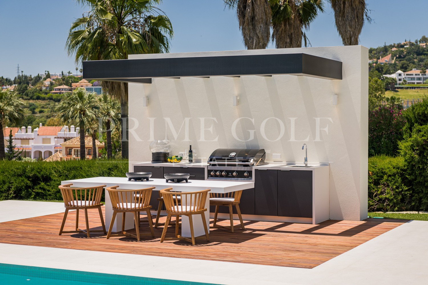 6 bed Villa For Sale in Nueva Andalucia, Malaga - thumb 17