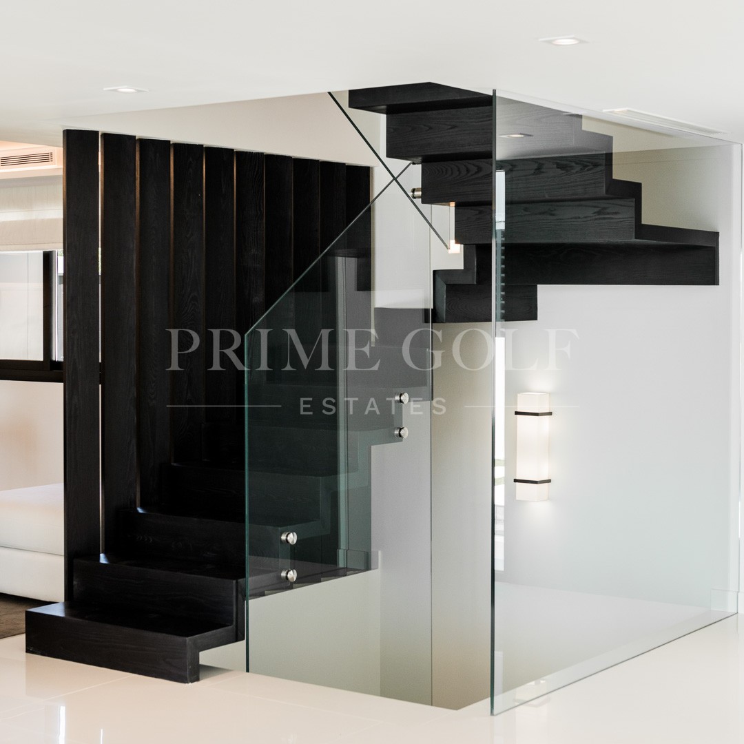 6 bed Villa For Sale in Nueva Andalucia, Malaga - thumb 42
