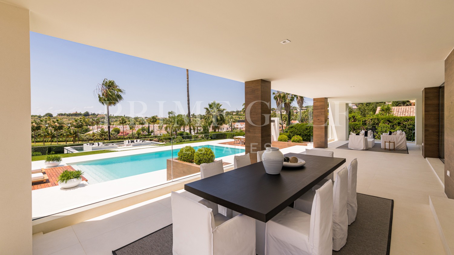 6 bed Villa For Sale in Nueva Andalucia, Malaga - thumb 43