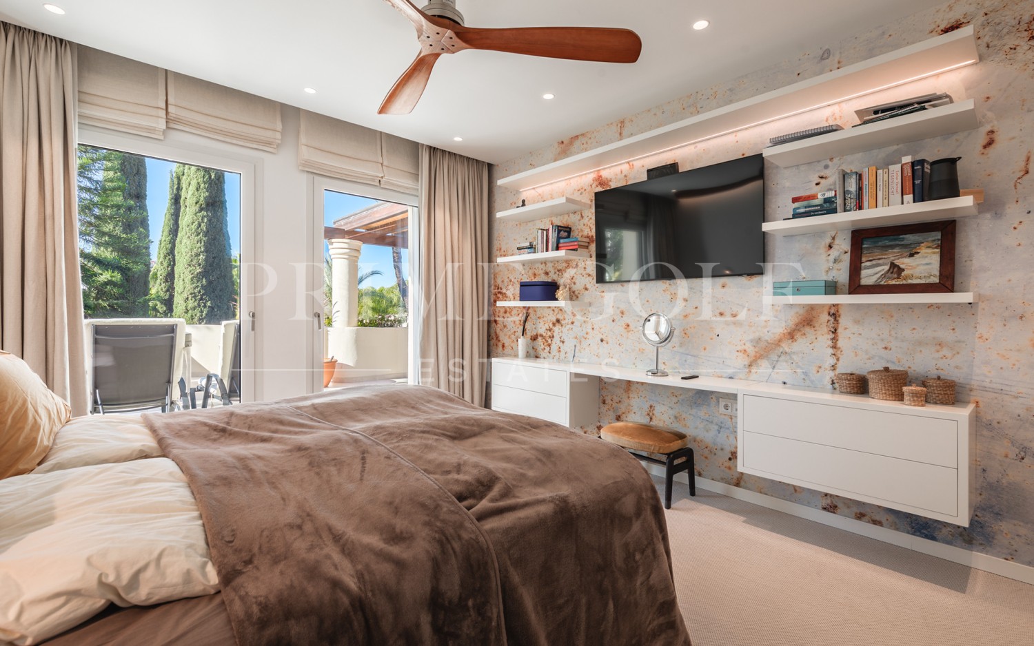 3 bed Penthouse For Sale in Nueva Andalucia, Malaga - thumb 16
