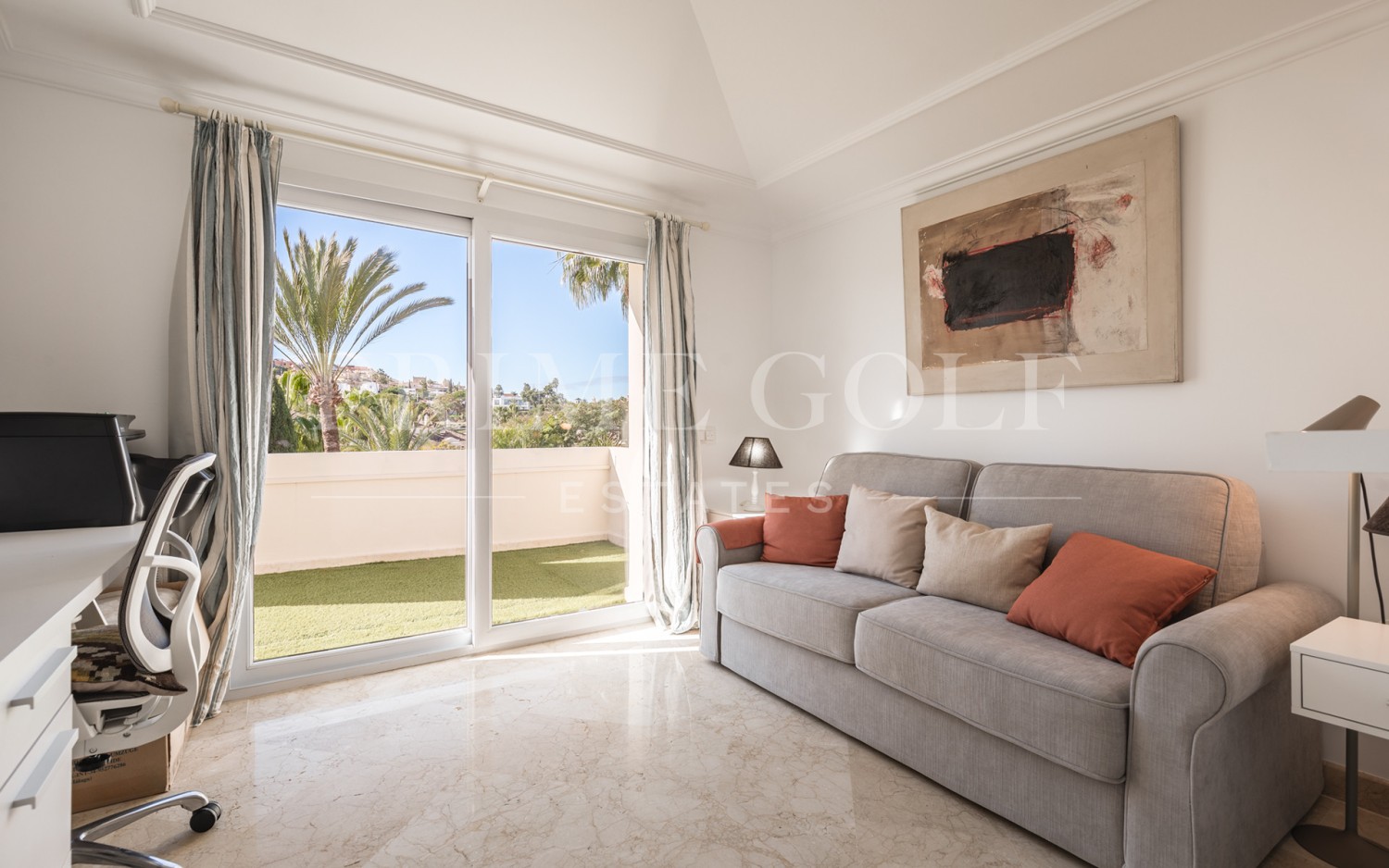 3 bed Penthouse For Sale in Nueva Andalucia, Malaga - thumb 22