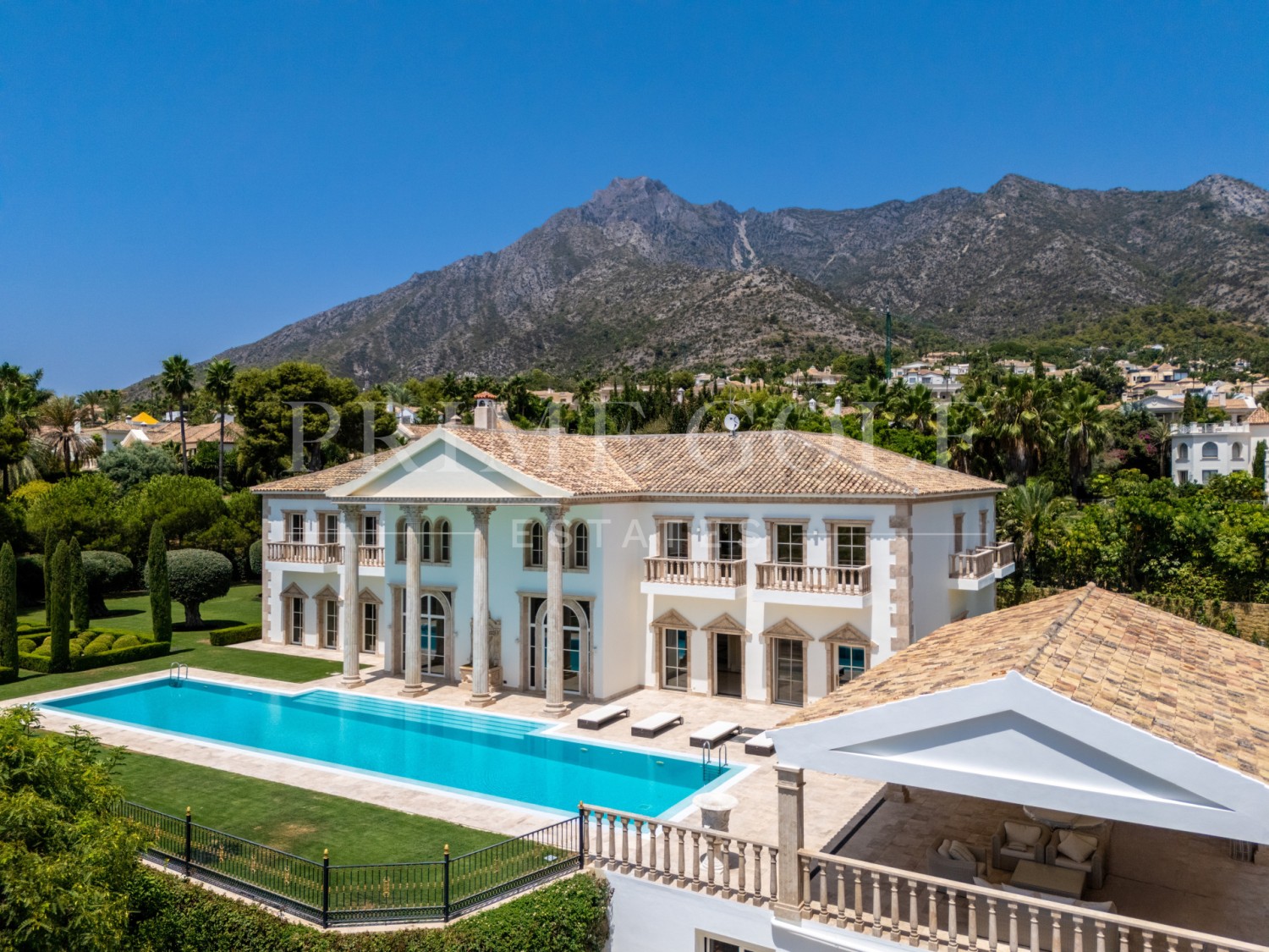 10 bed Villa For Sale in Marbella Golden Mile, Malaga - thumb 6