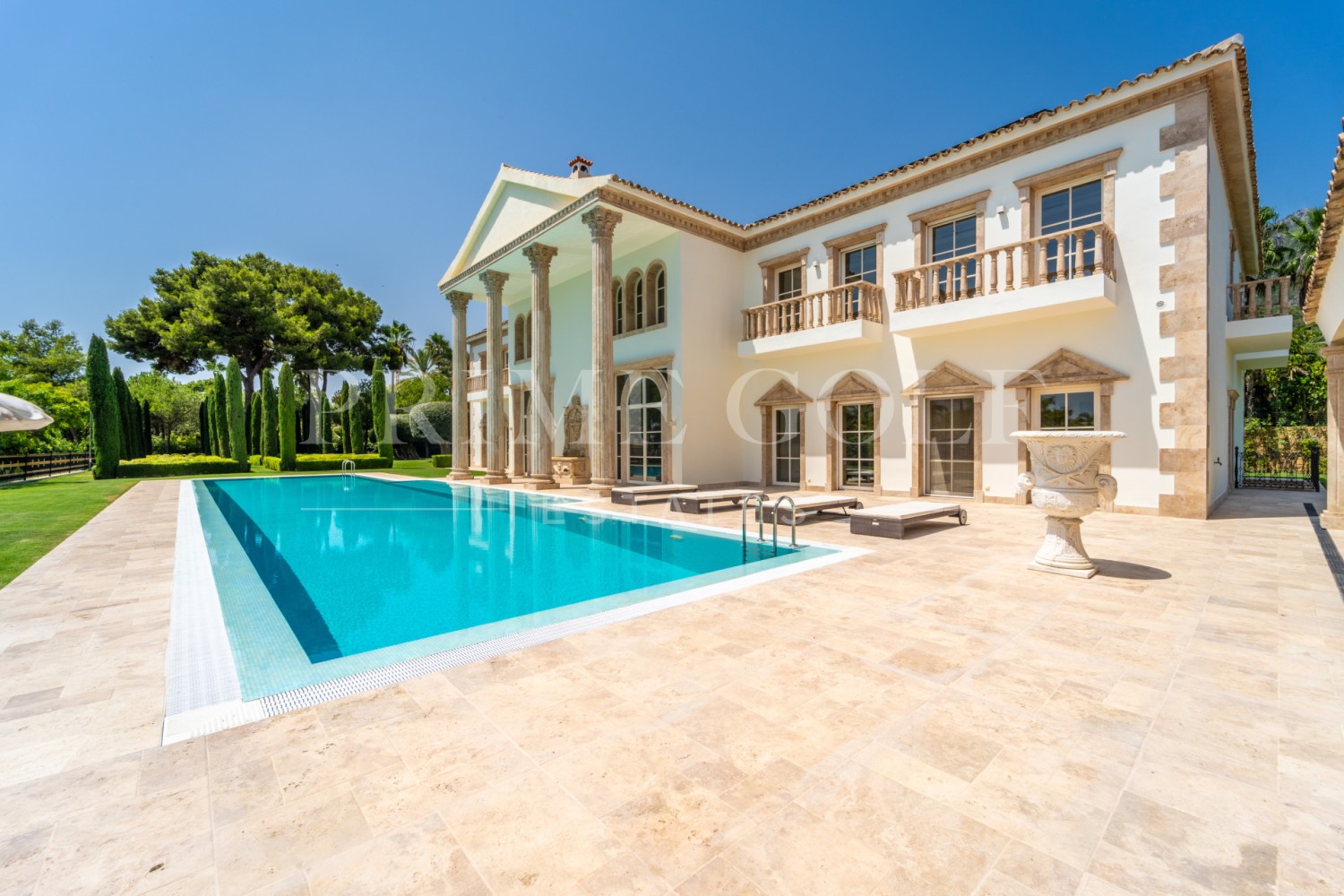 10 bed Villa For Sale in Marbella Golden Mile, Malaga - thumb 8