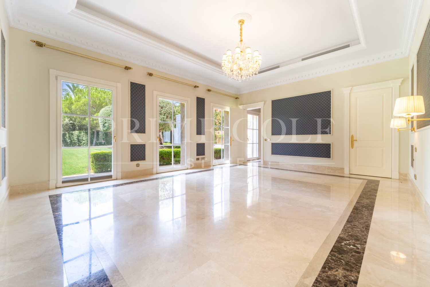 10 bed Villa For Sale in Marbella Golden Mile, Malaga - thumb 28