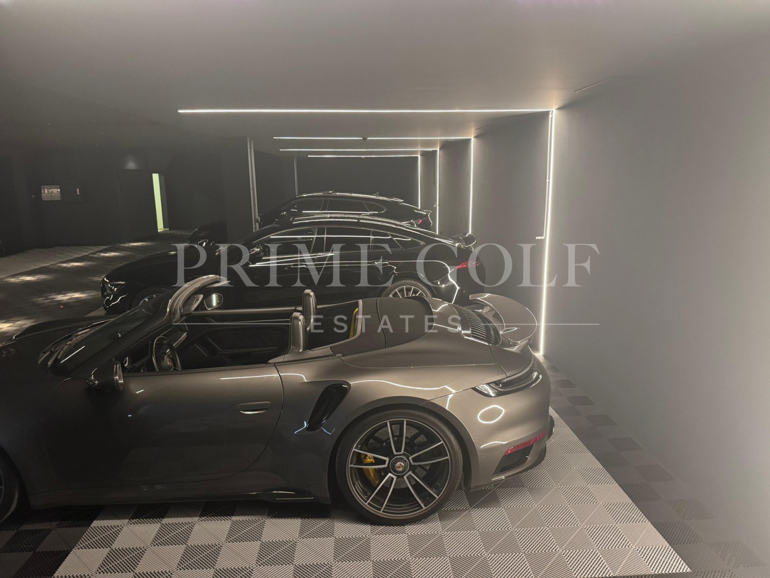 10 bed Villa For Sale in Marbella Golden Mile, Malaga - thumb 37