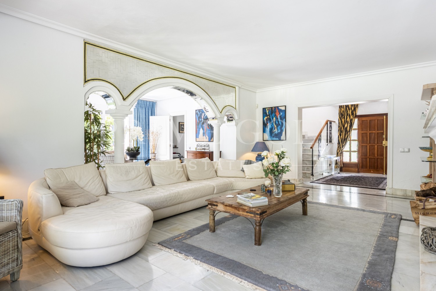 3 bed Villa For Sale in Nueva Andalucia, Malaga - thumb 3