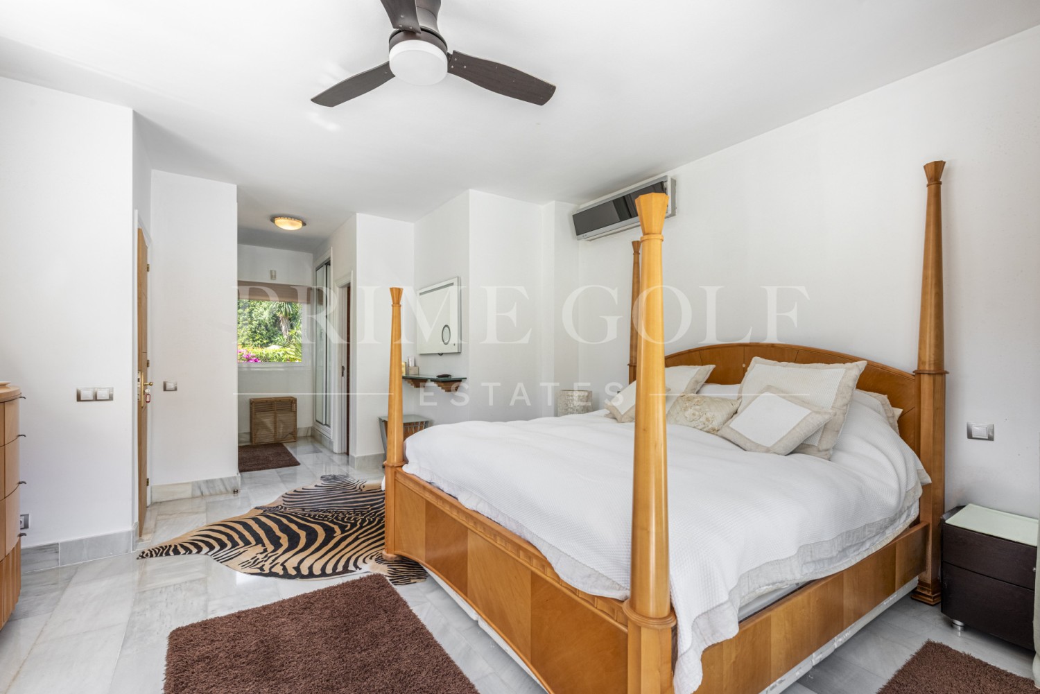 3 bed Villa For Sale in Nueva Andalucia, Malaga - thumb 9