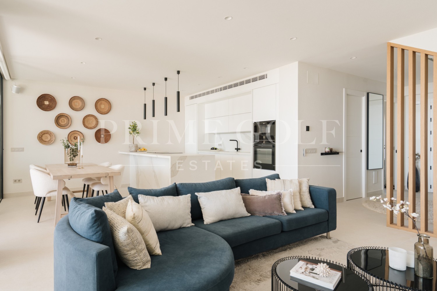 3 bed Penthouse For Sale in Nueva Andalucia, Malaga - thumb 2
