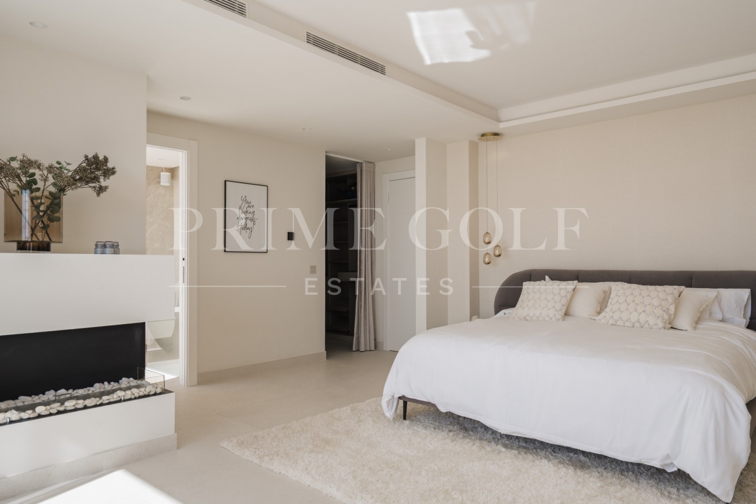 3 bed Penthouse For Sale in Nueva Andalucia, Malaga - thumb 19