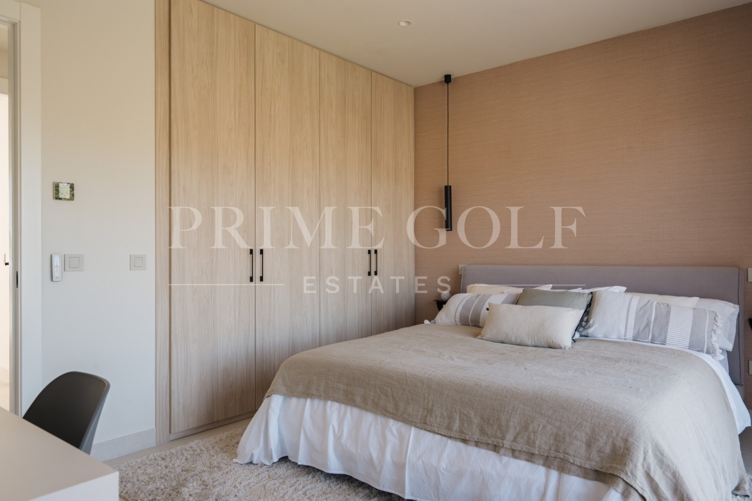 3 bed Penthouse For Sale in Nueva Andalucia, Malaga - thumb 25