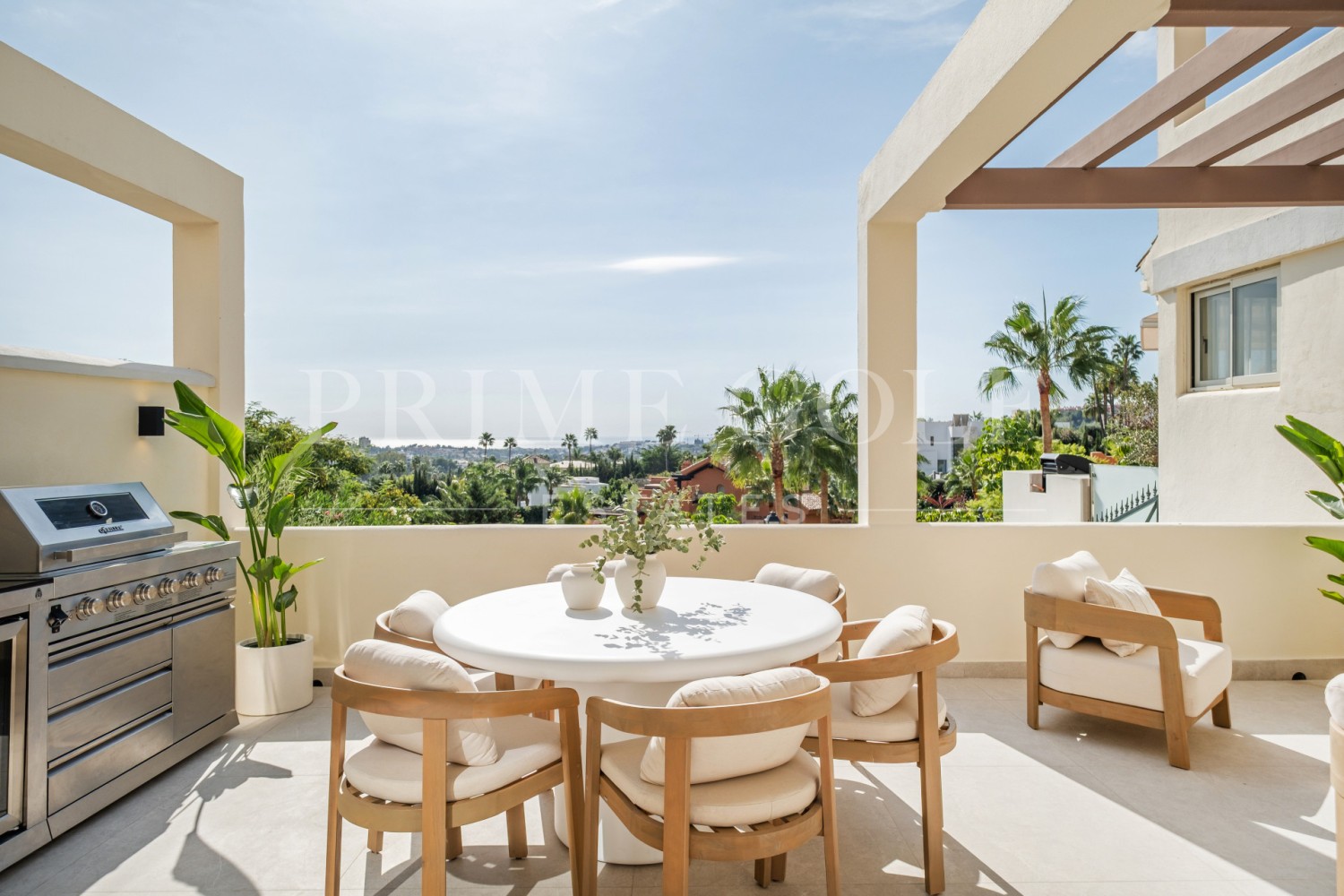 3 bed Apartment For Sale in Nueva Andalucia, Malaga - thumb 1