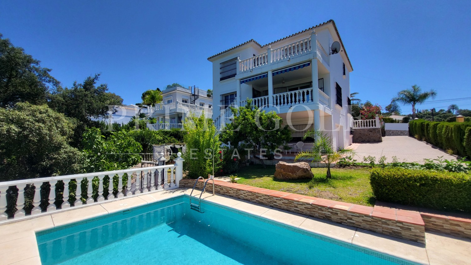 5 bed Villa For Sale in Marbella East, Malaga - thumb 3