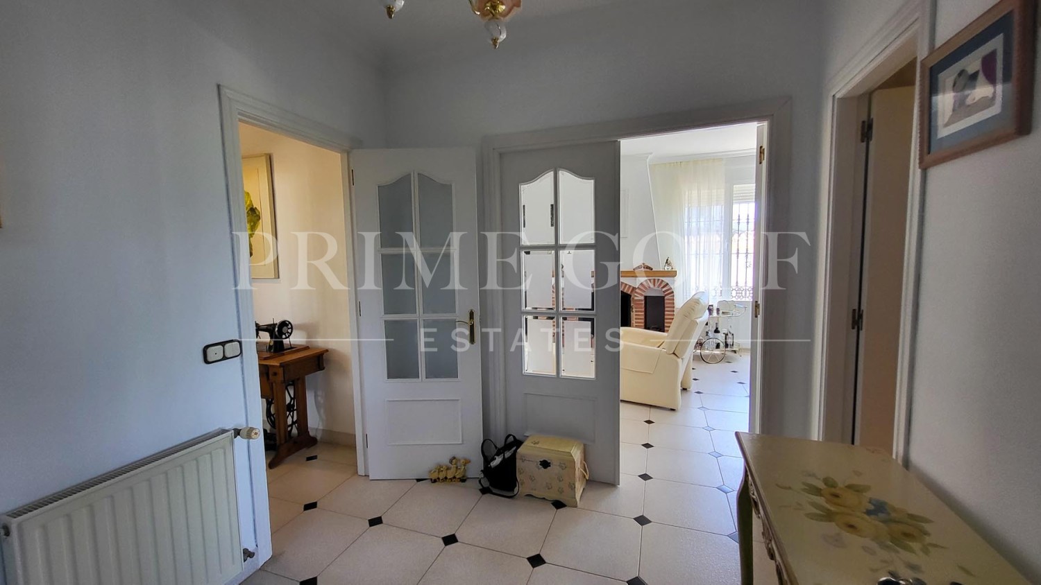 5 bed Villa For Sale in Marbella East, Malaga - thumb 5