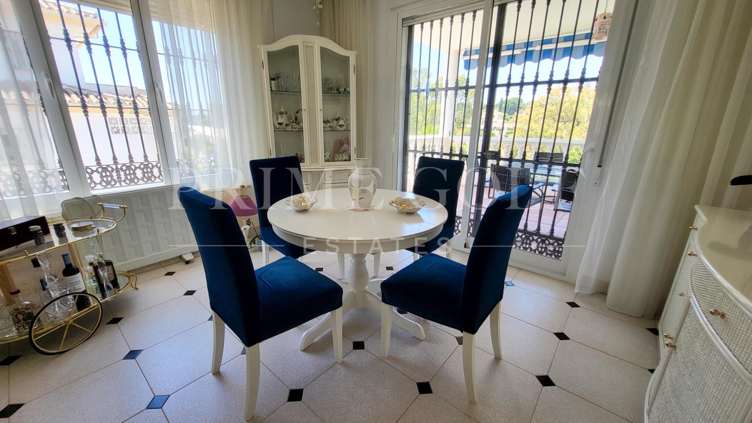 5 bed Villa For Sale in Marbella East, Malaga - thumb 8