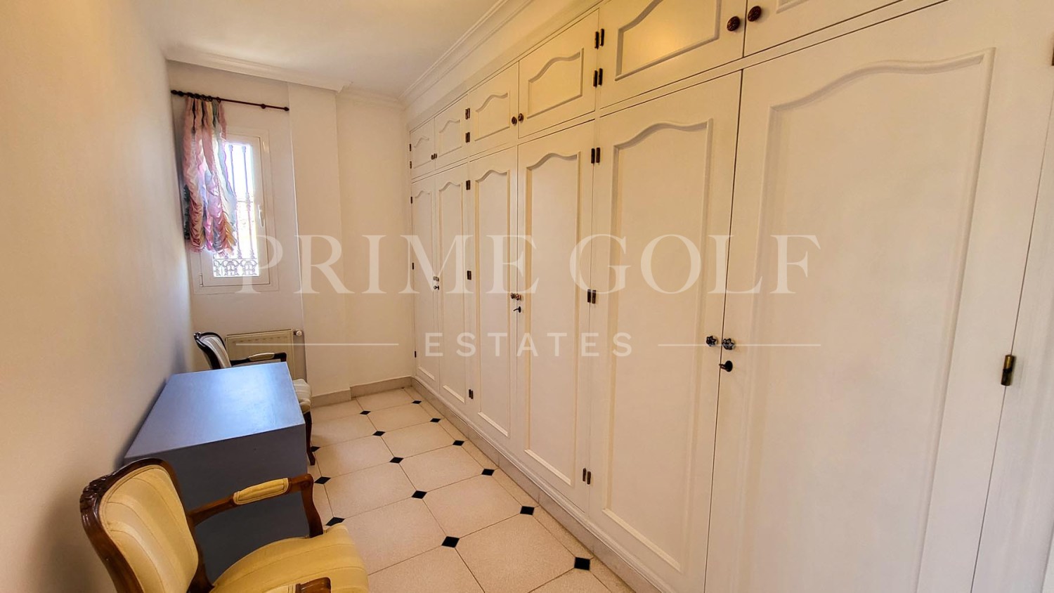 5 bed Villa For Sale in Marbella East, Malaga - thumb 21