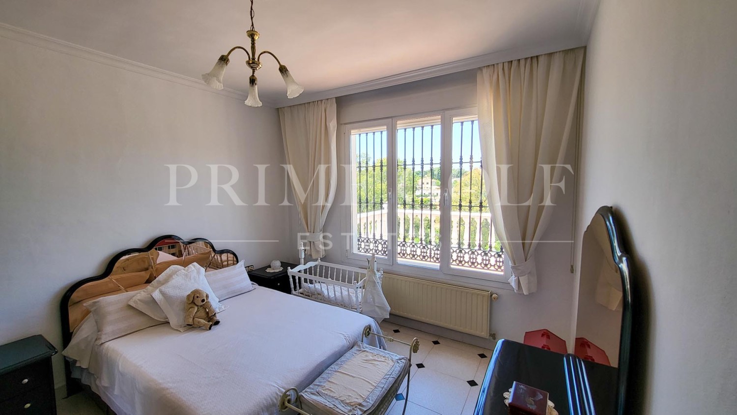 5 bed Villa For Sale in Marbella East, Malaga - thumb 26