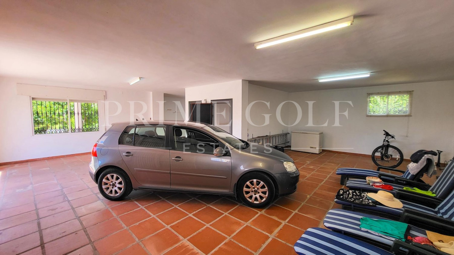 5 bed Villa For Sale in Marbella East, Malaga - thumb 31