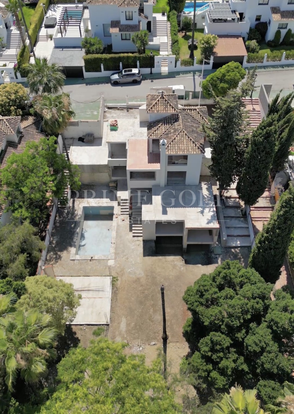 5 bed Villa For Sale in Nueva Andalucia, Malaga - thumb 17