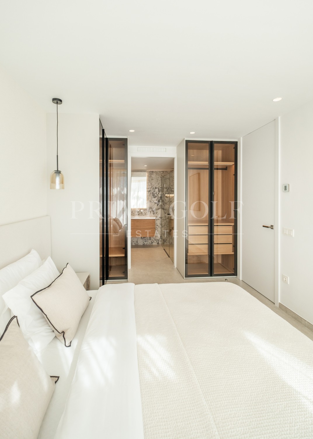 3 bed Apartment For Sale in Nueva Andalucia, Malaga - thumb 21