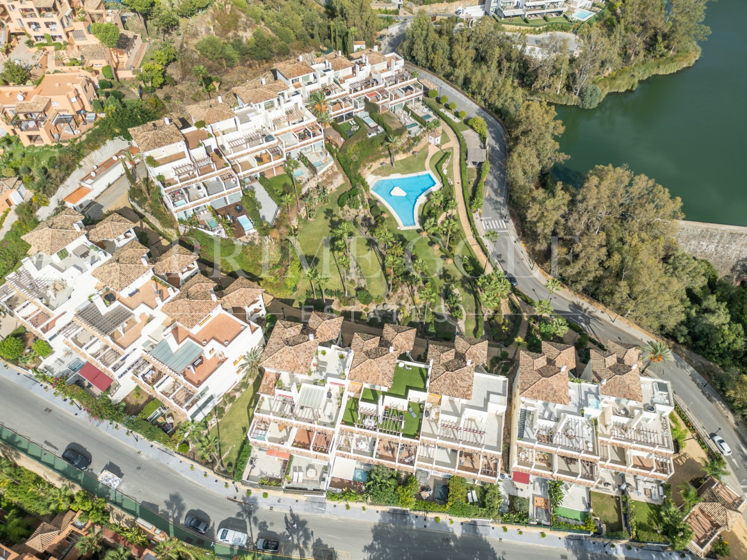 3 bed Apartment For Sale in Nueva Andalucia, Malaga - thumb 38